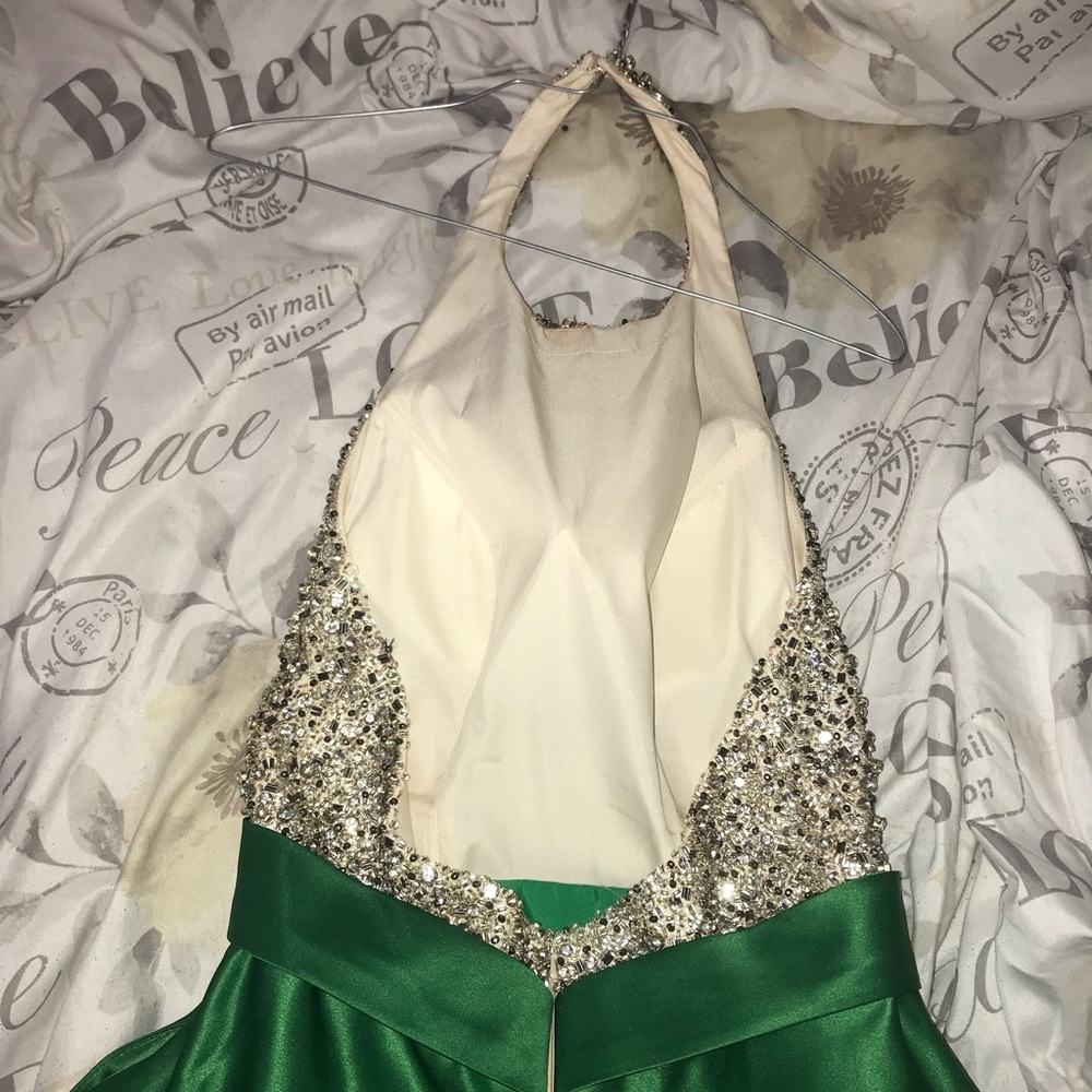 Prom dress - Picture 4 of 4